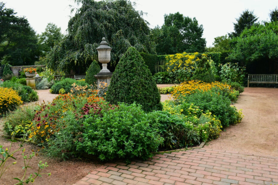 Year Round Maintenance in Potomac